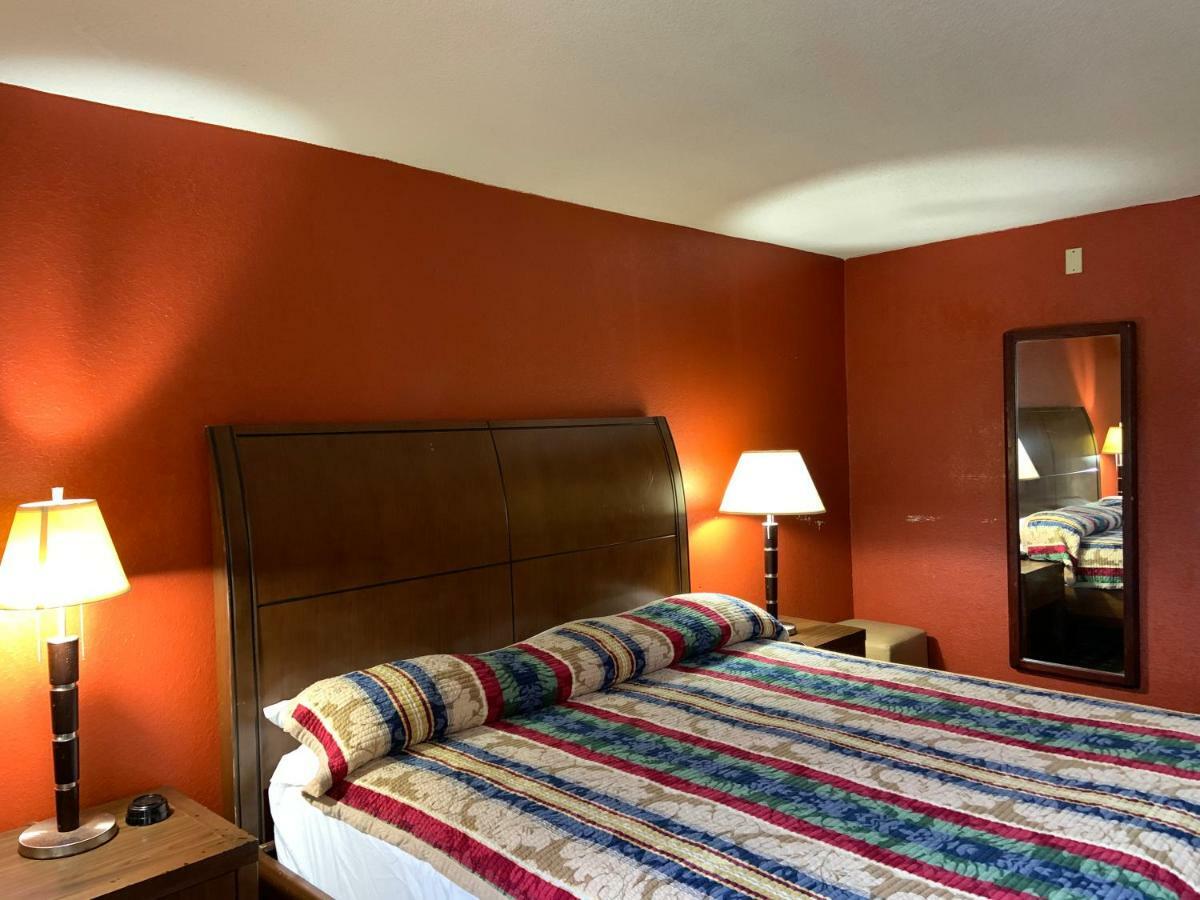 Real Value Inn Memphis Exteriör bild